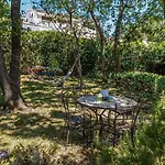 Beeindruckendes Nur 80 Meter Zum Mit Mediterranem Garten Und Chillout-bereich