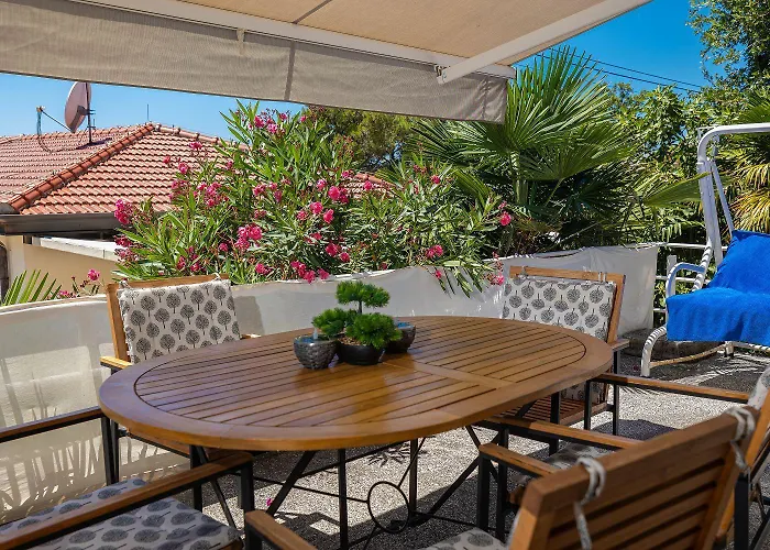 Сasa de vacaciones Beeindruckendes Nur 80 Meter Zum Mit Mediterranem Garten Und Chillout-bereich Crikvenica