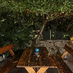 Beeindruckendes Nur 80 Meter Zum Mit Mediterranem Garten Und Chillout-bereich