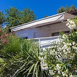 Beeindruckendes Nur 80 Meter Zum Mit Mediterranem Garten Und Chillout-bereich Ferienhaus Crikvenica