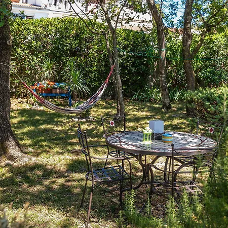 Beeindruckendes Nur 80 Meter Zum Mit Mediterranem Garten Und Chillout-bereich