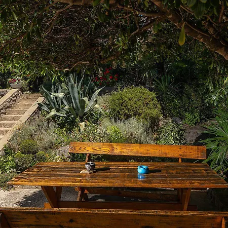 Beeindruckendes Nur 80 Meter Zum Mit Mediterranem Garten Und Chillout-bereich *