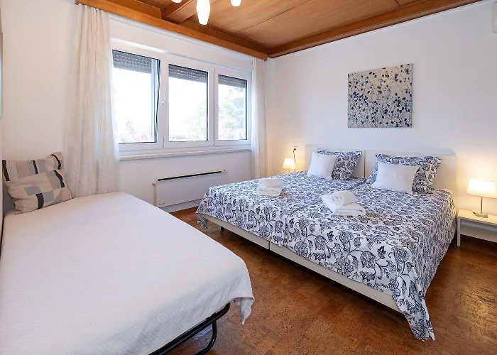 Beeindruckendes Nur 80 Meter Zum Mit Mediterranem Garten Und Chillout-bereich * Crikvenica