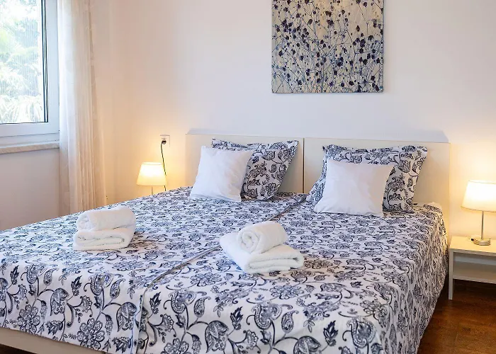 Beeindruckendes Nur 80 Meter Zum Mit Mediterranem Garten Und Chillout-bereich Holiday home